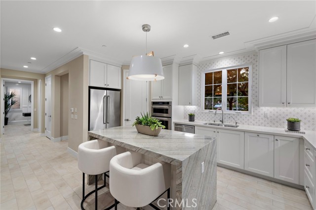 166 Villa Rdg, Irvine CA: https://media.crmls.org/medias/1ced36af-baa7-4577-b62d-75dfd1975f7e.jpg