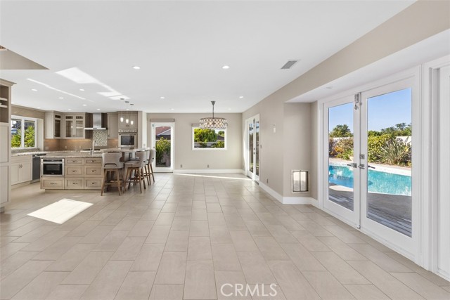 Detail Gallery Image 33 of 40 For 3800 Topside Ln, Corona Del Mar,  CA 92625 - 4 Beds | 3/1 Baths