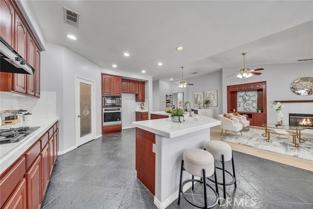 Detail Gallery Image 22 of 46 For 5722 Canoe Dr, Corona,  CA 92880 - 4 Beds | 3 Baths