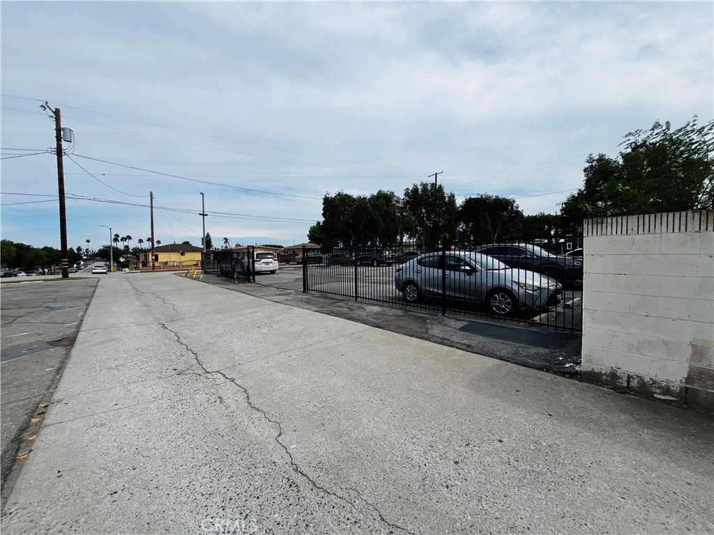 MLS #OC25221478 image #18