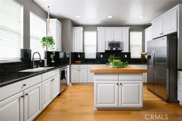 41 Ethereal Street, Ladera Ranch CA: https://media.crmls.org/medias/1cee7a0f-8e48-4096-a1d6-17ac75372ccc.jpg