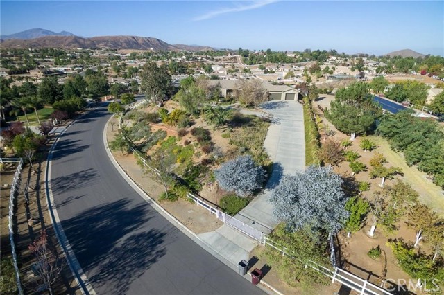 23641 ROSE QUARTZ Drive, Perris CA: https://media.crmls.org/medias/1cefa46d-9301-44f2-90ec-743b4c67a097.jpg