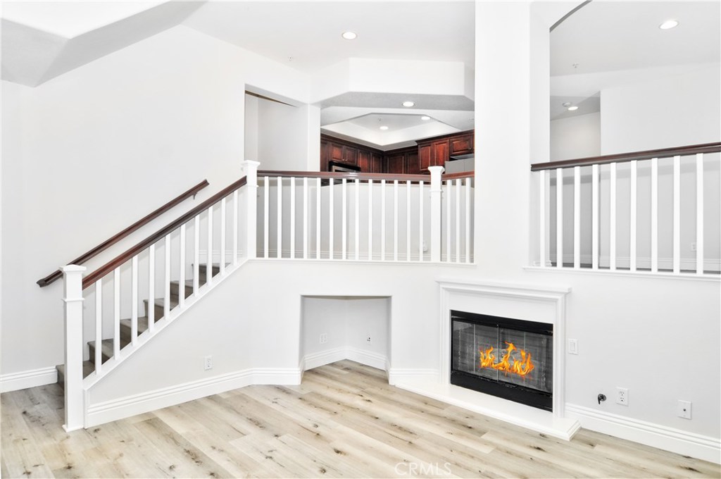 MLS #OC25261678 image #6