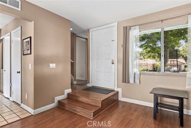 6668 Julliard Avenue, Moorpark CA: https://media.crmls.org/medias/1cefd476-77b4-484f-bbbe-3ac6d6f125ab.jpg