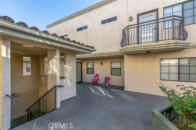 10894 Olinda Street, Sun Valley CA: https://media.crmls.org/medias/1cefed2b-3a54-45a7-8835-e6a8c160d1a1.jpg