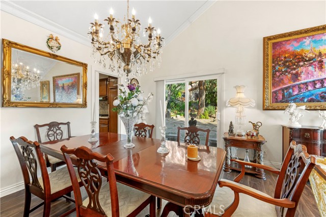 Detail Gallery Image 9 of 66 For 7125 Lonzo, Tujunga,  CA 91042 - 3 Beds | 2 Baths