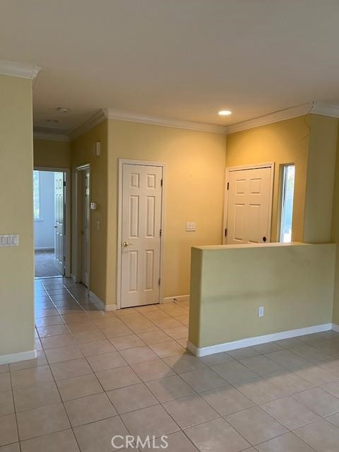 Detail Gallery Image 12 of 21 For 812 via Rosa, Los Banos,  CA 93635 - 3 Beds | 2 Baths