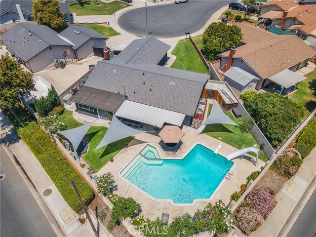 2951 S Plainfield Place, Ontario CA: https://media.crmls.org/medias/1cf0d31d-6630-4de8-9256-22d916474a5c.jpg
