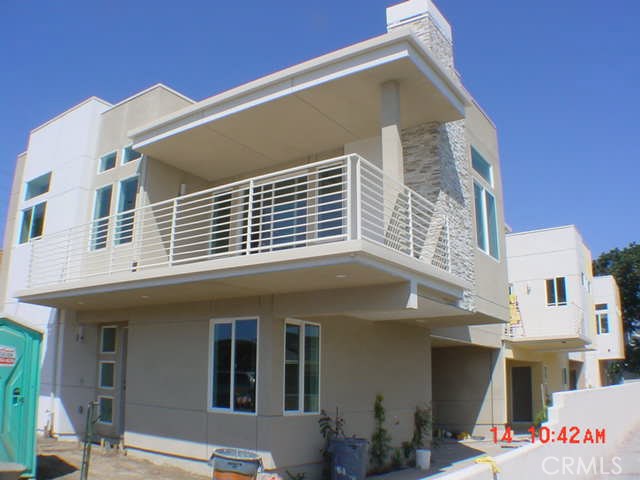 2519 Rockefeller Lane, Redondo Beach, California 90278, 4 Bedrooms Bedrooms, ,3 BathroomsBathrooms,Residential,Sold,Rockefeller Lane,SB18170433