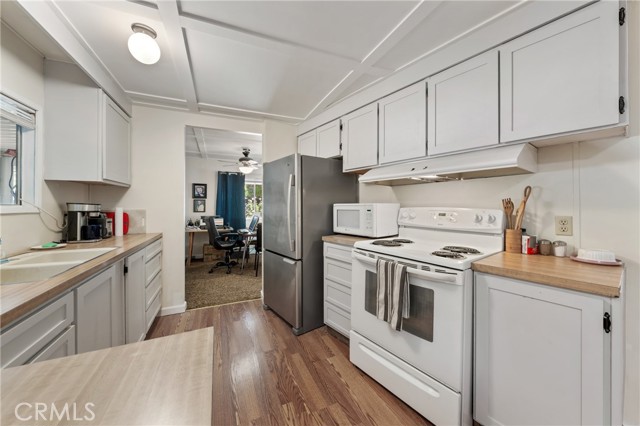 Detail Gallery Image 14 of 43 For 3265 14th St, Clearlake,  CA 95422 - 2 Beds | 2 Baths