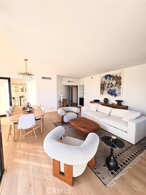 Detail Gallery Image 9 of 18 For 222 Monterey Rd #104,  Glendale,  CA 91206 - 2 Beds | 2/1 Baths