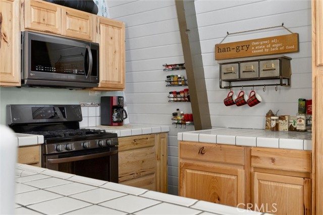 Detail Gallery Image 12 of 51 For 2116 Glacier Dr, –,  CA 93222 - 3 Beds | 1 Baths