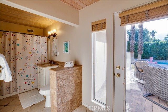Detail Gallery Image 33 of 69 For 576 E Desert Holly Cir, Palm Springs,  CA 92262 - 3 Beds | 2 Baths