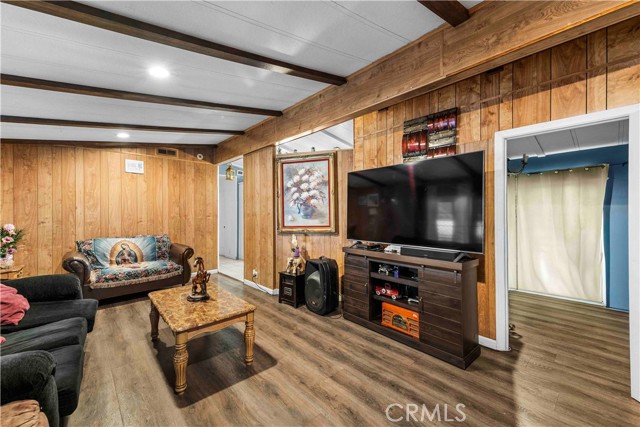 Detail Gallery Image 10 of 37 For 4139 Paramount #18,  Pico Rivera,  CA 90660 - 3 Beds | 1 Baths