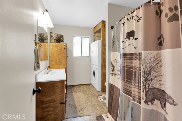 Detail Gallery Image 19 of 26 For 2434 Fir Dr, Running Springs,  CA 92382 - 2 Beds | 1/1 Baths