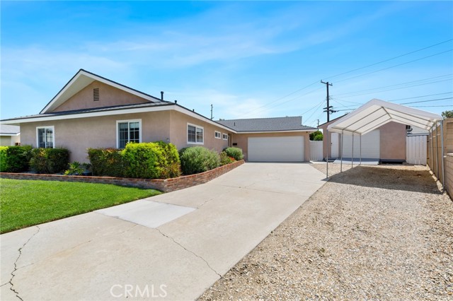 8710 Larkin Court, Riverside CA: https://media.crmls.org/medias/1cf43ae7-ab5f-45e3-a274-227981ca5ea1.jpg
