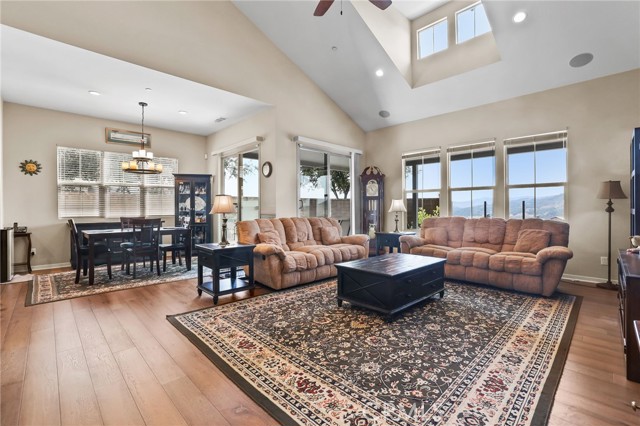 65 Listo Street, Rancho Mission Viejo CA: https://media.crmls.org/medias/1cf55a62-4521-456d-9a06-ee2a169556e0.jpg