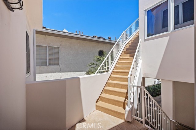 Detail Gallery Image 33 of 52 For 318 Jasmine Ave #B,  Corona Del Mar,  CA 92625 - 3 Beds | 3/1 Baths