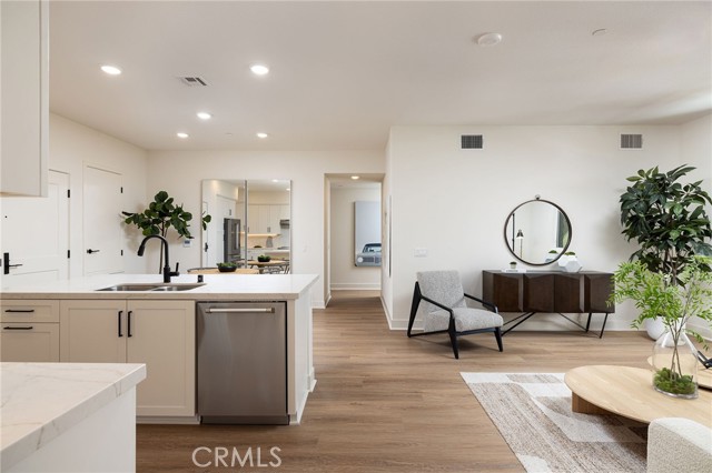 414 Main St., Huntington Beach CA: https://media.crmls.org/medias/1cf5b9be-154d-4dd0-8f90-b33df578b64d.jpg