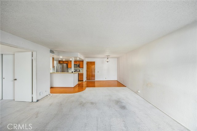 242 E Fern Ave, Redlands CA: https://media.crmls.org/medias/1cf6634e-6a3c-41b7-ae90-c6fe65e142cd.jpg