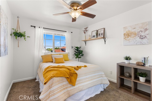 20571 Reef Lane, Huntington Beach CA: https://media.crmls.org/medias/1cf6fa3d-4d44-40f0-90e2-69c2ed7237f3.jpg