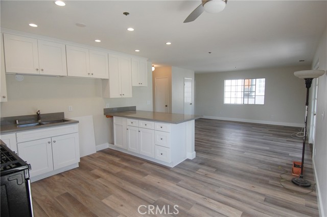 Detail Gallery Image 5 of 16 For 142 W Marquita a,  San Clemente,  CA 92672 - 2 Beds | 2 Baths