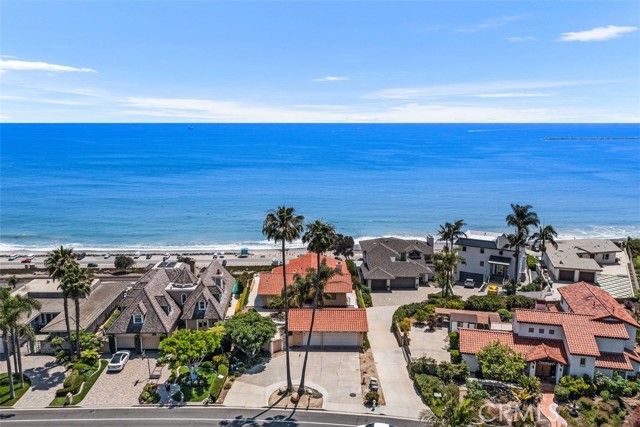 34541 Camino Capistrano, Dana Point CA: https://media.crmls.org/medias/1cf851bc-3f75-4c2b-9309-e4a8182c3c47.jpg