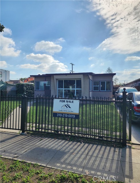 Detail Gallery Image 8 of 39 For 1788 W 37th Pl., Los Angeles,  CA 90018 - 3 Beds | 1 Baths