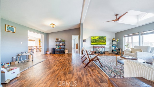 Detail Gallery Image 12 of 38 For 7843 W Avenue F, Lancaster,  CA 93536 - 3 Beds | 2 Baths