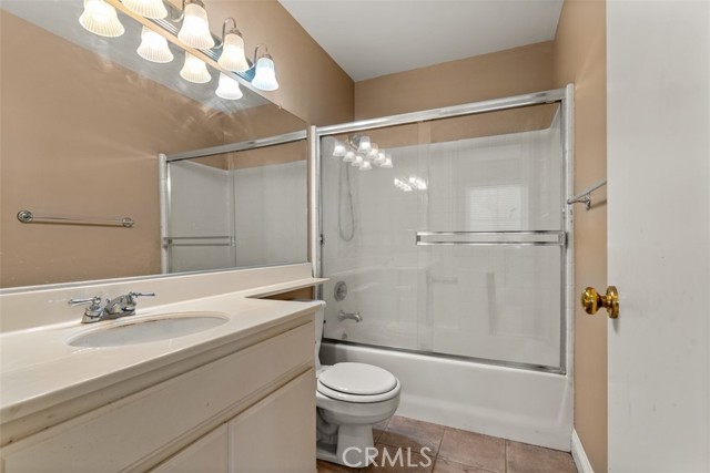 28 Mission Court, Lake Forest CA: https://media.crmls.org/medias/1cf9d23f-2a41-49e7-bf37-c5cc759b8c59.jpg