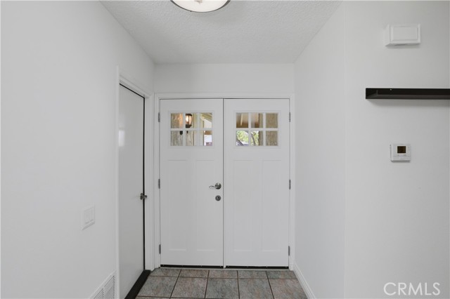 Detail Gallery Image 9 of 43 For 2097 Santa Barbara, Corona,  CA 92882 - 4 Beds | 2 Baths