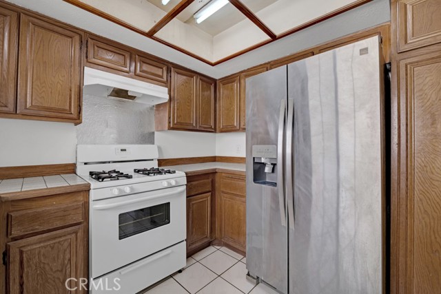 20155 Keswick Street, Winnetka CA: https://media.crmls.org/medias/1cfb1483-8298-4ce3-b51a-7e3856167d24.jpg