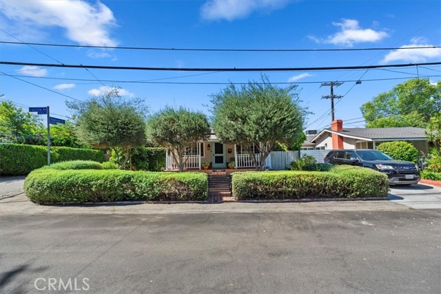 3751 Laurita Avenue, Pasadena CA: https://media.crmls.org/medias/1cfb197d-5f7b-43eb-a2d9-484f58f4a6f1.jpg