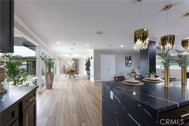 Detail Gallery Image 20 of 75 For 3841 Pacific Ave, Long Beach,  CA 90807 - 5 Beds | 5 Baths