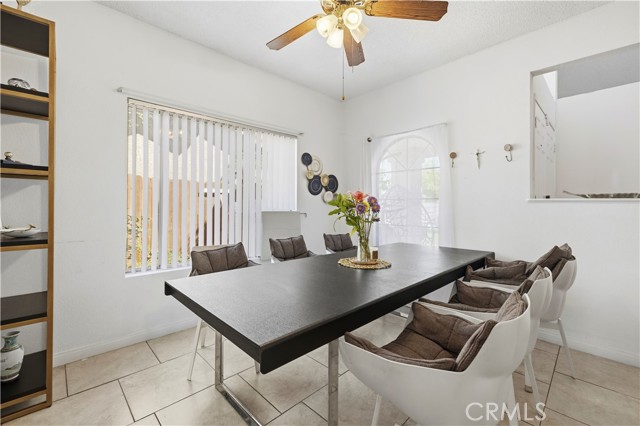 Detail Gallery Image 16 of 54 For 5361 Karling Pl, Palmdale,  CA 93552 - 4 Beds | 3 Baths