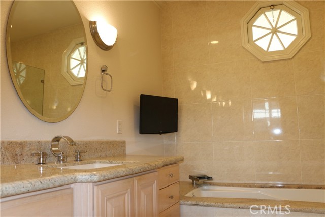 1201 Bayside Drive # 101, Corona Del Mar (newport Beach), California 92625, 2 Bedrooms Bedrooms, ,2 BathroomsBathrooms,Residential Lease,For Rent,1201 Bayside Drive # 101,CRPW24219953