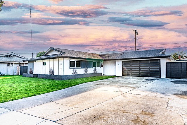 Detail Gallery Image 1 of 1 For 2141 S Vern St, Anaheim,  CA 92802 - 4 Beds | 3 Baths