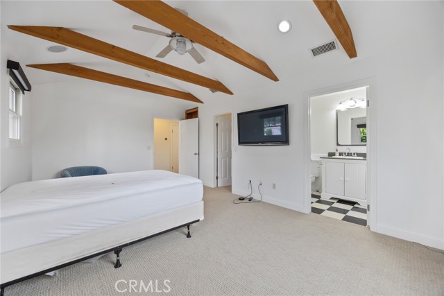 Detail Gallery Image 26 of 37 For 12722 Halkirk St, Studio City,  CA 91604 - 5 Beds | 5 Baths