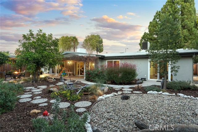 4835 Almidor Avenue, Woodland Hills CA: https://media.crmls.org/medias/1cfe362f-d74b-4b11-a686-1eeb06b079ac.jpg
