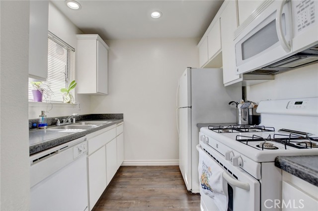 8990 19th Street, Rancho Cucamonga CA: https://media.crmls.org/medias/1cff1f73-60ac-4af2-b8c3-50efc466e155.jpg