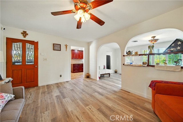 17934 E Newburgh Street, Azusa CA: https://media.crmls.org/medias/1cff92e8-5015-4531-9c7b-c38c6d7ca914.jpg