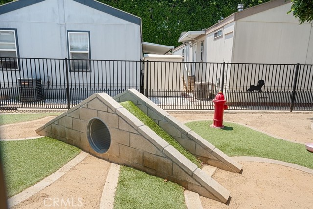 Detail Gallery Image 28 of 28 For 8600 Contreras Street #35,  Paramount,  CA 90723 - 2 Beds | 2 Baths