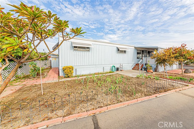 Detail Gallery Image 28 of 48 For 235 S Beach Bld #117,  Anaheim,  CA 92804 - 2 Beds | 2 Baths