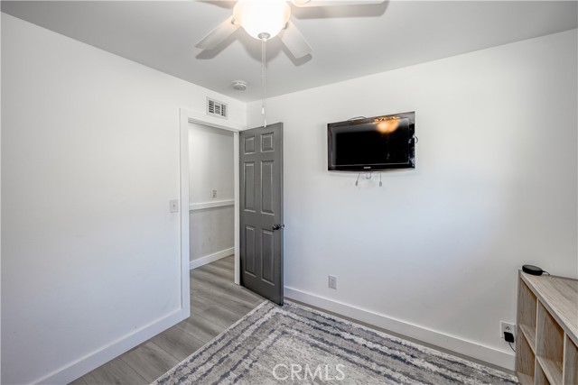 Detail Gallery Image 15 of 31 For 22912 Elkwood St, West Hills,  CA 91304 - 4 Beds | 2 Baths