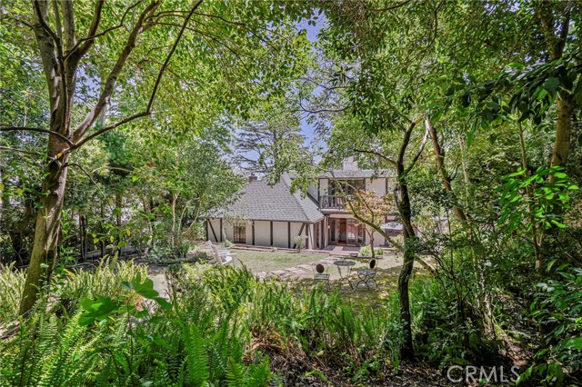 3975 Van Noord Avenue, Studio City CA: https://media.crmls.org/medias/1d03f4cc-2b01-4c38-bb7e-c7e58f4022cc.jpg