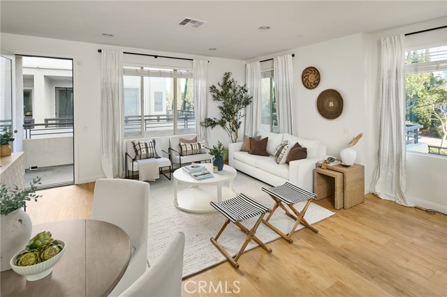 4 Bed Home for Sale in Hawthorne, California