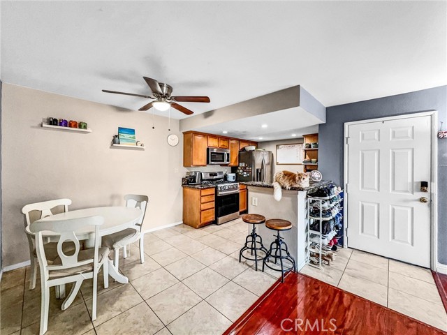 Detail Gallery Image 9 of 27 For 1315 Massachusetts Ave #204,  Riverside,  CA 92507 - 2 Beds | 2 Baths