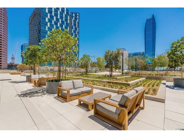 889 Francisco Street, 3608