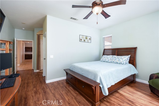 Detail Gallery Image 15 of 40 For 30938 Emperor, Canyon Lake,  CA 92587 - 4 Beds | 3 Baths