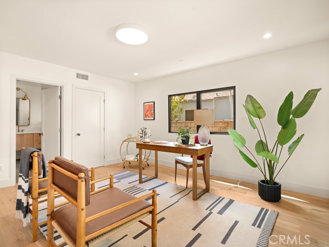 Detail Gallery Image 31 of 68 For 11911 Hartsook, Valley Village,  CA 91607 - 5 Beds | 4 Baths